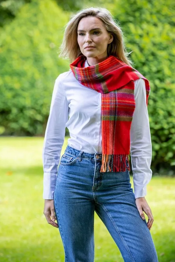 100% lambswool Red, Green & Blue 207