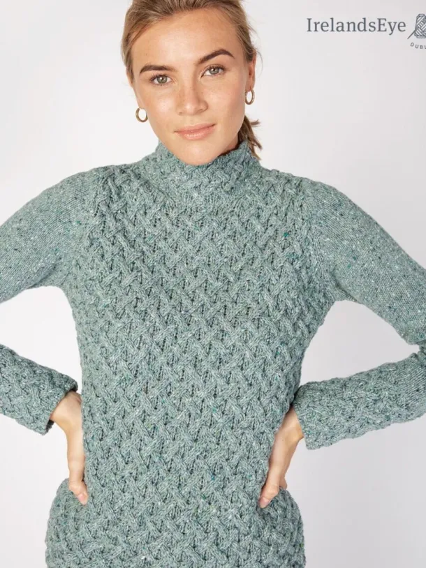 Luxurious Wool & Cashmere Trellis Sweater - Ocean Mist