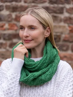 100% Merino Wool Infinity Snood Kiwi