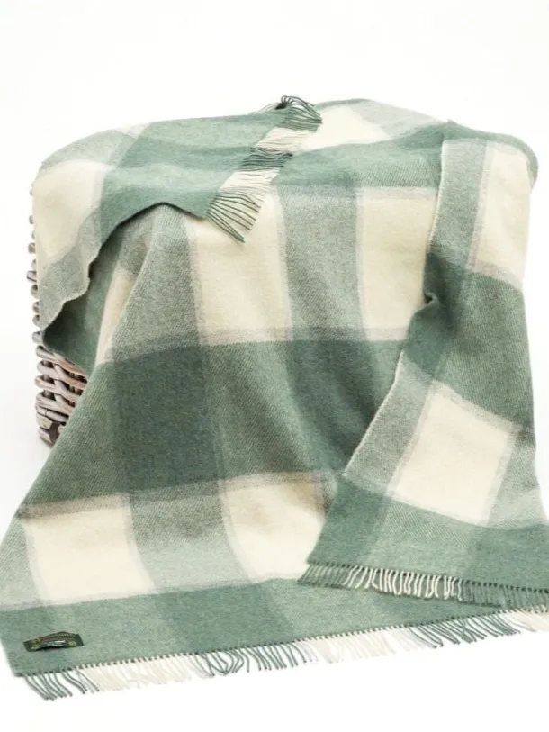 Pure Wool Throw Green Block Col.LW164