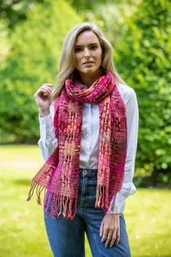 Suantrai of Ireland Open Weave Wool Scarf Pink