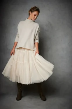 Super Soft Merino Wool / Cashmere Sweater - Beige